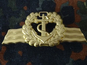 A26-100) Marine Bundeswehr Seefahrendes Personl Tätigkeitsabzeichen gold m. Pins - Afbeelding 1 van 4