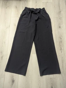 Lululemon Noir Pant * Woven Size 8 Black Wide Leg Tie Waist Pockets - Picture 1 of 5