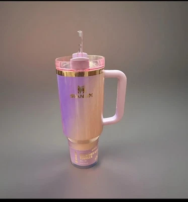 Vaso apagador Stanley X Wicked For Good Glinda 40 OZ | Exclusivo de Target  Foto 1 de 4