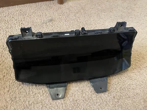 Jaguar F-Pace Virtual Speedometer Cluster - HK83-10849-JF 2017 - Bild 1 von 4