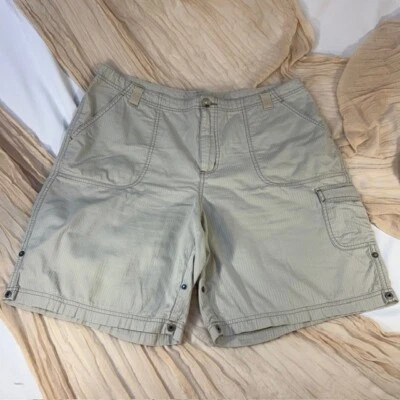 Columbia Womens Light Olive Green Stripe Utility Shorts Size 16 - Image 1 of 4