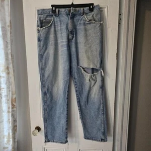 Vintage Wrangler Mens 36x30 80s jeans distressed light wash Grunge Denim - Picture 1 of 8