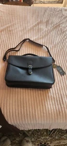 AmeriLeather Montana Leather Executive Briefcase - Picture 1 of 5