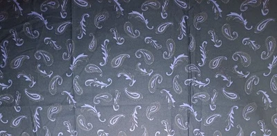 Paisley Stoffrest schwarz lila Nähen Patchwork Quilten Kinderstoff - Bild 1 von 3