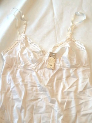 Nuevo Sujetador Vintage Años 70 LORRAINE MARFIL NAILON ENCAJE Slip Completo 34 SISSY Nuevo Antiguo Stock  Foto 1 de 4