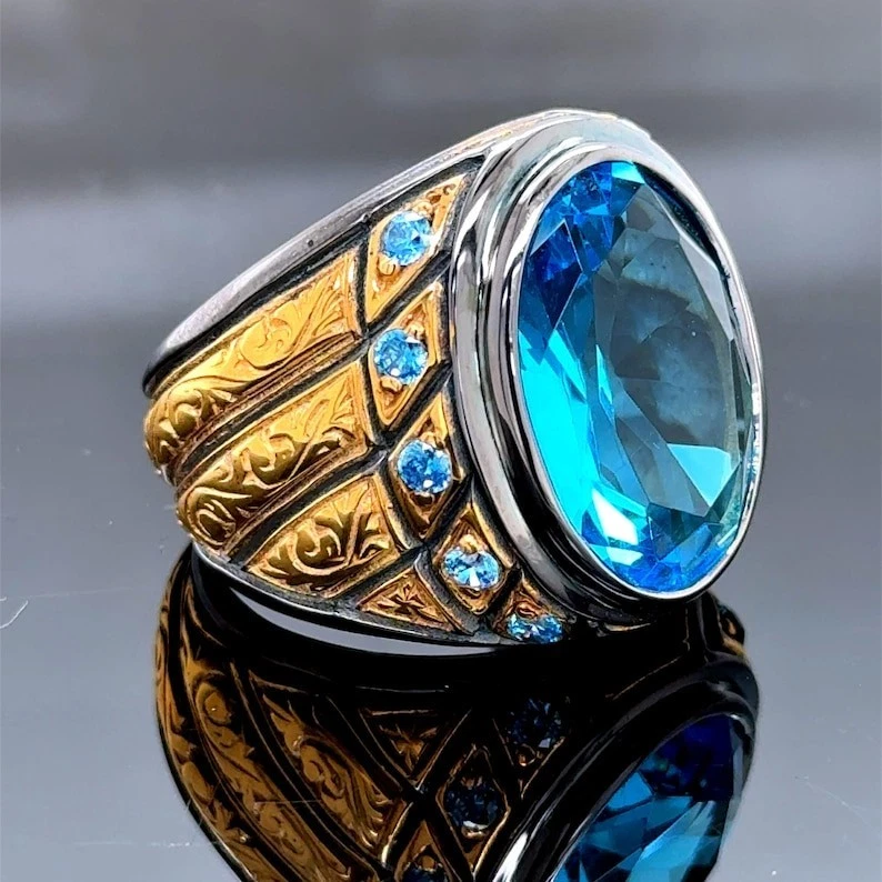 Anillo de oro grabado con piedras preciosas de aguamarina y oro plateado para hombre Foto 1 de 4