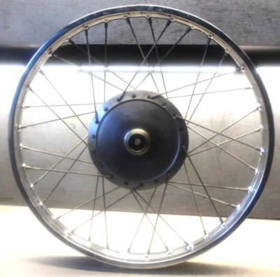 YAMAHA DT360 DT400 DT250 DT1E 1974 RUEDA DELANTERA 1.60X21 DOBLADA 94416-21038-00 OEM Foto 1 de 4