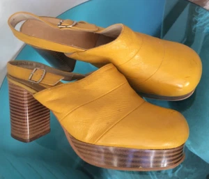 VINTAGE 60S 70S YELLOW SLINGBACK PLATFORM SHOES SIZE 5 - Picture 1 of 9