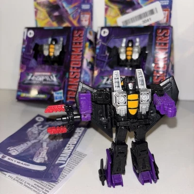 3 Transformers Legacy SKYWARPs complete core class generations - Image 1 of 4