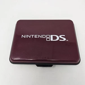 Nintendo DS Power A Tragetasche Reise Etui Aufbewahrung Hartschale weinrot 7” x 5,25” - Bild 1 von 4