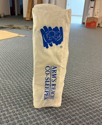 Cuna Arms Reach, cama de cabecera de segunda mano Foto 1 de 4