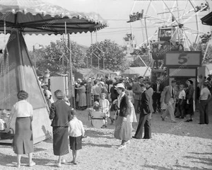 Ferris Wheel Rides 5 Cents 1936 Vintage 8x10 Reprint Of Old Photo - Picture 1 of 1