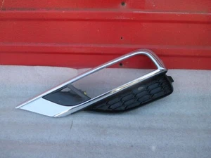 HONDA CR V FRONT LH SIDE FOG LIGHT GRILLE BEZEL TRIM OEM CRV 2015 2016 - Picture 1 of 6