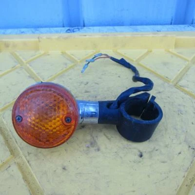 1987 Honda Magna 700 VF700C INDICADOR DE SETA DIANTEIRO FABRICANTE DE EQUIPAMENTO ORIGINAL - Imagem 1 de 4