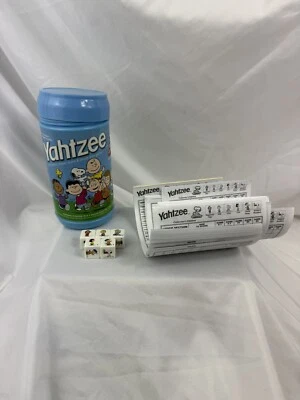 VINTAGE PEANUTS HASBRO YAHTZEE BASEBALL COLLECTORS SNOOPY CHARLIE BROWN 2009 - Image 1 of 4