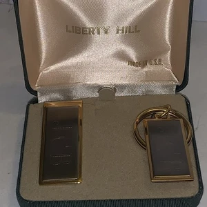Liberty Hill Geldklammer und Schlüsselanhänger mit Monogramm "J C B" in Original Box Vintage - Bild 1 von 19