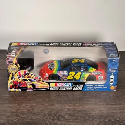 1997 Jeff Gordon NASCAR #24 Dupont controle de rádio controle remoto carro corrida por ToyBiz - Imagem 1 de 4
