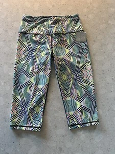 Victoria's Secret VSX Sport Knockout Crop Leggings - Size L - NEW - Picture 1 of 9