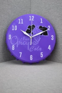 Sveglia Fallout Nuka Grape Soda Vault Boy sveglia scrivania nuova con scatola - Foto 1 di 10