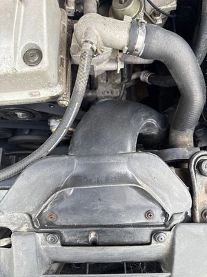 Ford 2002 BA Fairmont 6Cyl Air Intake Snorkel - image 1 of 4