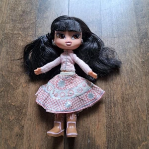 Bratz Kidz kids Jade Black Hair with Ponytails and Bangs Brown - Picture 1 of 3