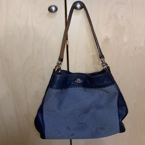 Authentic Coach Hallie Shoulder Bag - Picture 1 of 24