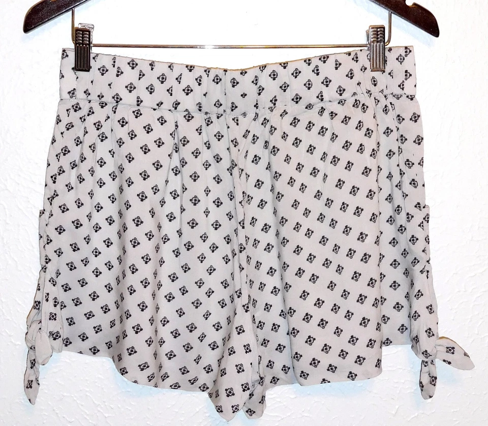 Pantalones Cortos Free People Para Mujer Talla Pequeña Suave Forrado en Rayón Estampado Gris Foto 1 de 2