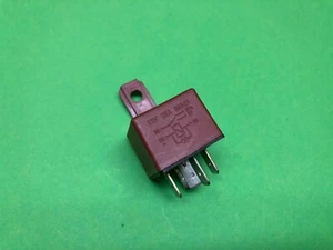 Rele Renault Laguna 12v25a03524 12v-25a-03524 12v 25a 03524 - Picture 1 of 3