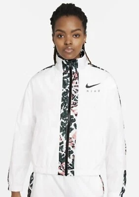 Chaqueta para mujer Nike Sportswear Repele blanca DM8301-100 estampado floral talla grande  Foto 1 de 4