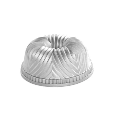Nordic Ware Bavaria Bundt Pan Foto 1 de 3