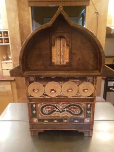 LARGE Vintage Hand Made Indonesian Palm Leaf Box Mathura Island - Picture 1 of 8