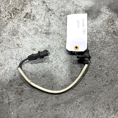 Engine Motor Crankshaft Position Sensor Hyundai Sonata Sport 2015-2019 OEM - Image 1 of 4