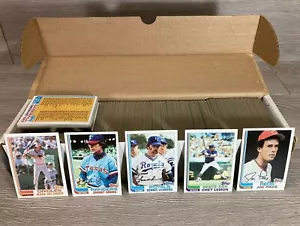1982 TOPPS BASEBALL CARDS COMMONS LOT APPROX 700 - NO STARS - Picture 1 of 2