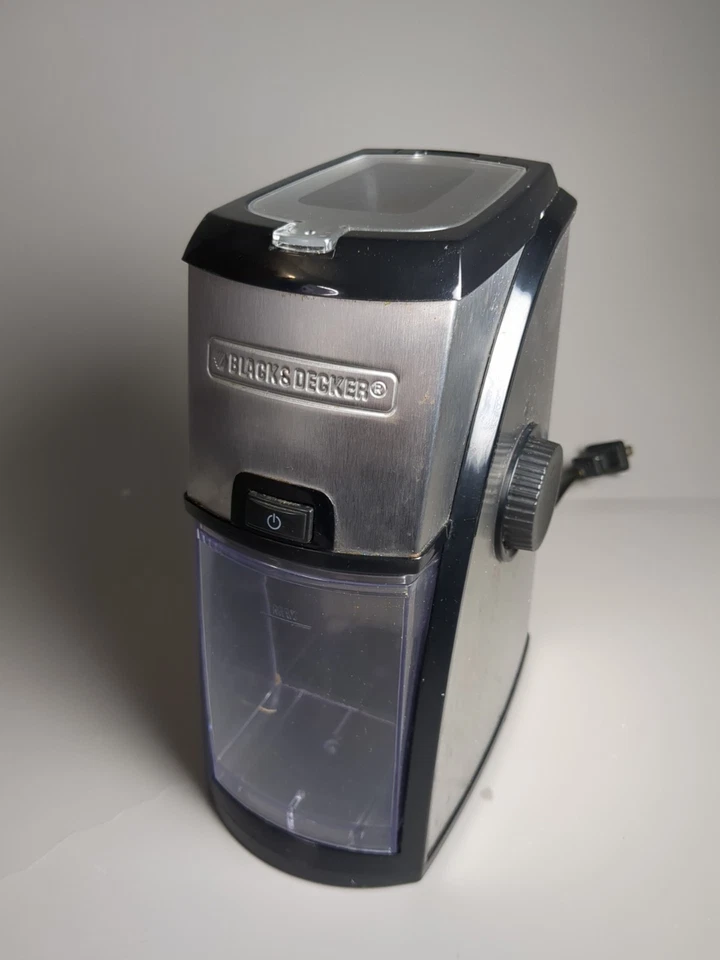 Molinillo de café eléctrico Molinillo de rebabas Black & Decker CBM210 acero inoxidable ajustable Foto 1 de 4