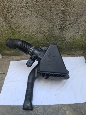 SCATOLA BOX FILTRO ARIA COMPLETO VW POLO 9N 1.4 TDI 2001-2005 6Q0129601AR - Immagine 1 di 4