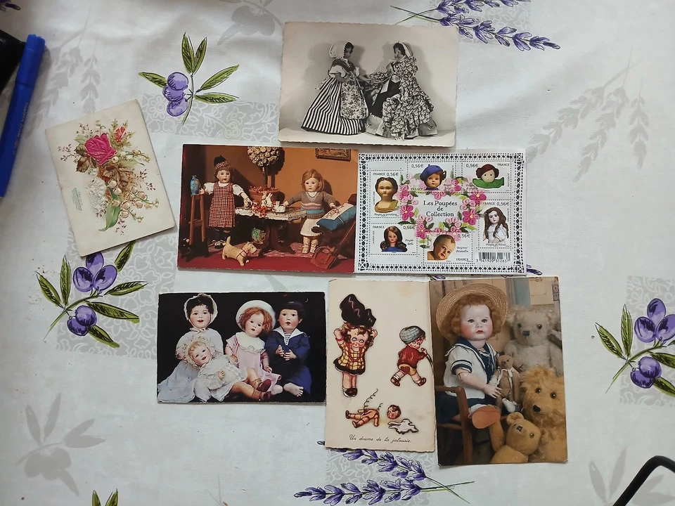 LOT DE 5 CARTES POSTALES + bloc de timbres - Photo 1/1