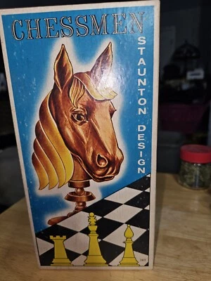 CHESSMEN Staunton Design por Kontrell 32 PIEZAS DE PLÁSTICO Ajedrez Vintage 1974 LEER Foto 1 de 4