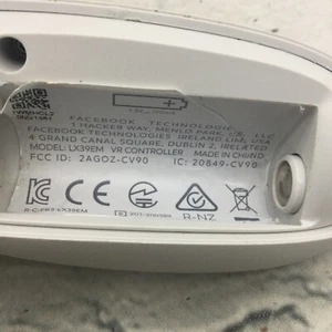 Meta Quest 2 Left Controller LX39EM - FOR PARTS OR REPAIR - Picture 1 of 4