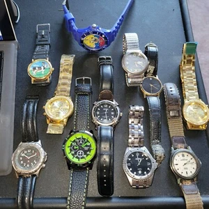 Vintage Lot 11 Mens Watches (Aspen, Guess?, Timex, Benrus, Aldawn, Strada) - Picture 1 of 5