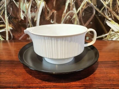 ROSENTHAL Studio Line Variation - Salsiera con piattino - Tapio Aktivkala - Immagine 1 di 4