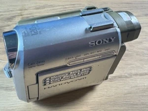 Sony Handycam DCR-HC30E MiniDV PAL Camcorder Video Tape - Picture 1 of 11