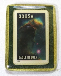 ART STUFF-Stamp Pins-NEBULOSA AQUILA Serpens M16 Pilastri Creazione Spazio Astronomia - Foto 1 di 5