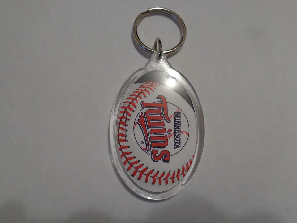 Minnesota Twins Acrylic Key Ring Key Chain - 2 Sided Graphics FREE SHIPPING!! - Image 1 of 1