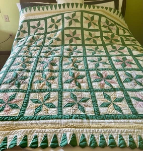 Vintage Handmade Eight Point Star & Block Quilt 74” X 84” Sawtooth Border - Picture 1 of 5
