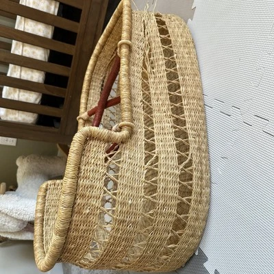 Ciruela + Gorrión Madera Natural Mecedora Moisés Tejido Abierto Cesta Cuero LEER Foto 1 de 4