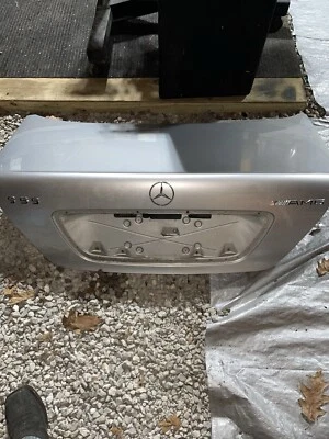 Tapa maletero plateada 00-06 Mercedes Benz S430 S500 AMG S55 RECOGIDA LOCAL SOLO 44705 Foto 1 de 4