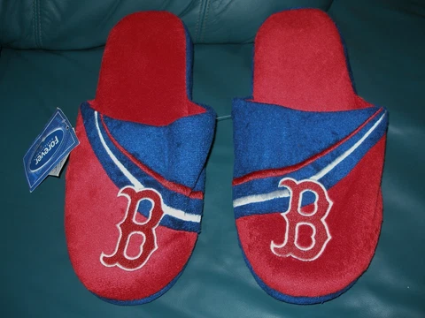 BOSTON RED SOX SLIPPERS STYLISH TRI-COLOR PLUSH MEN'S SLIPPERS SIZE 11 12 Nwt Cover