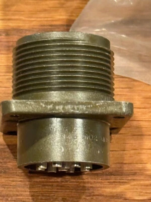 3 EA  Amphenol  MS-3102-18S Panel mount - Image 1 of 2