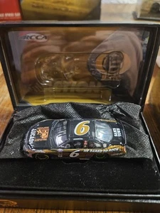 Bill Elliott #6 Stock Car Elvis Presley 2004 Platinum Series BANK 1:64 Action - Picture 1 of 1