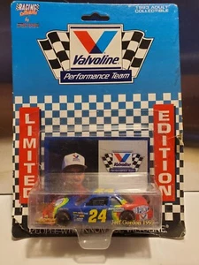 Jeff Gordon #24 1993 Valvoline Dupont Limited Edition Action Racing 1:64 Rookie - Picture 1 of 8
